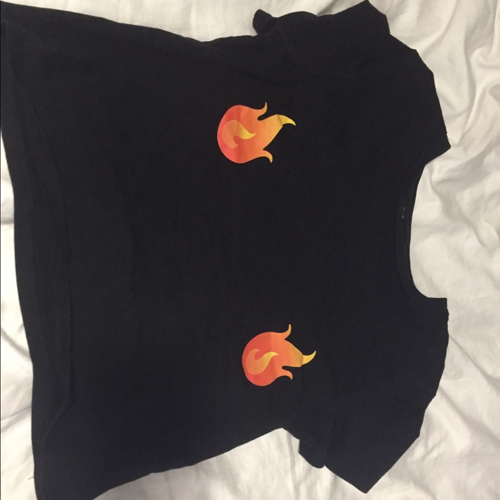 Black t-shirt with flames on the boobs